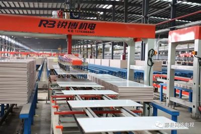 引進(jìn)龍頭企業(yè)與配套企業(yè) 推動(dòng)陶瓷產(chǎn)業(yè)集群發(fā)展